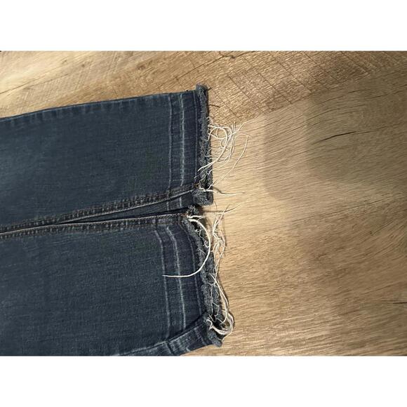 Prosperity Distressed Skinny Jeans Women’s Size 33 - Picture 6 of 6